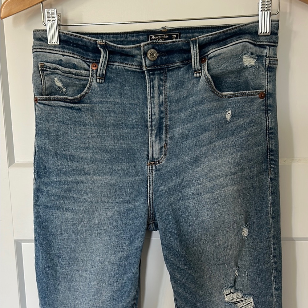 Abercrombie & Fitch Blue Cropped Jeans - Picture 3 of 11